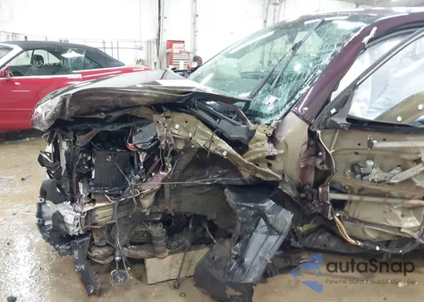 2013 Toyota Highlander Se V6 z USA, uszkodzony, nr VIN 5TDBK3EH9DS201045